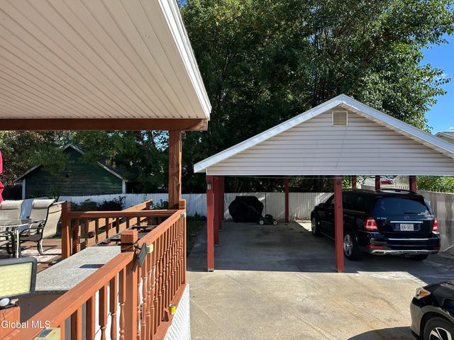 6 Elliott Avenue, Schenectady, NY 12304