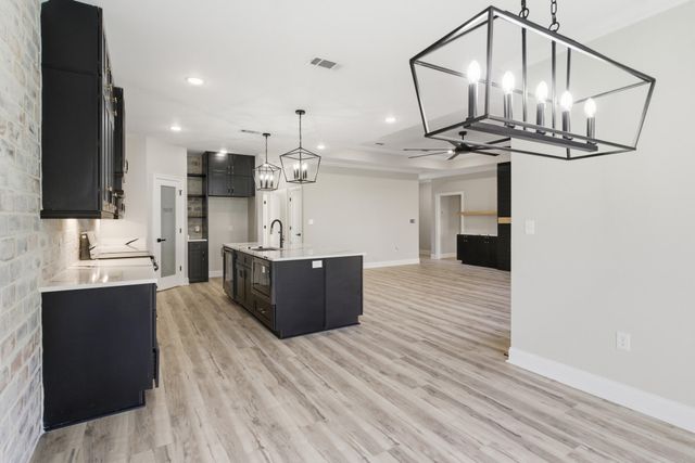 43 Island Oak, Hattiesburg, MS 39402