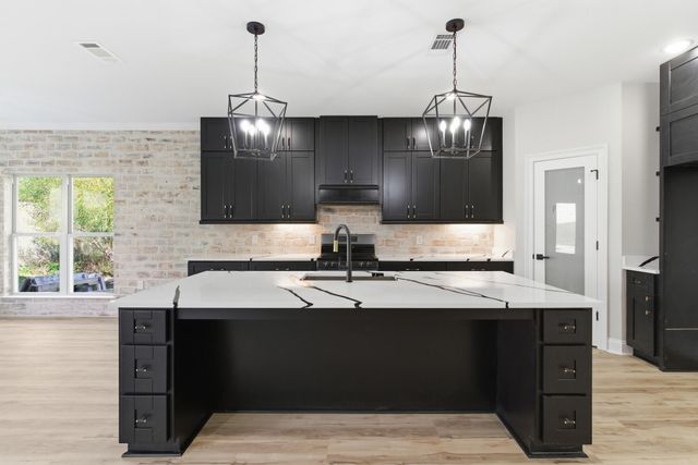 43 Island Oak, Hattiesburg, MS 39402