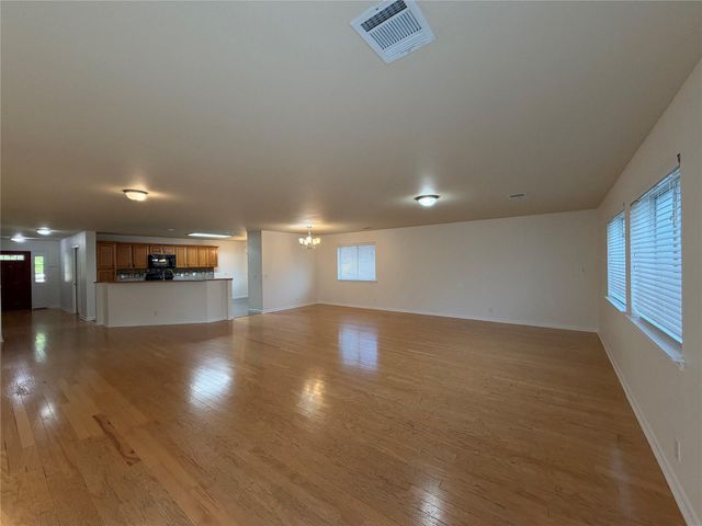 512 Tobin DR, Buda, TX 78610