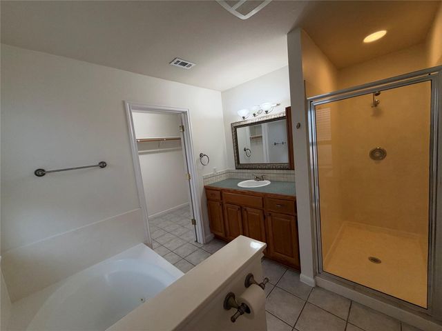 512 Tobin DR, Buda, TX 78610