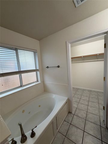 512 Tobin DR, Buda, TX 78610