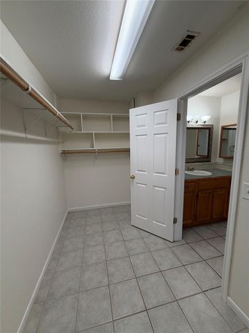 512 Tobin DR, Buda, TX 78610