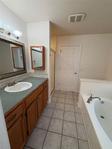 512 Tobin DR, Buda, TX 78610