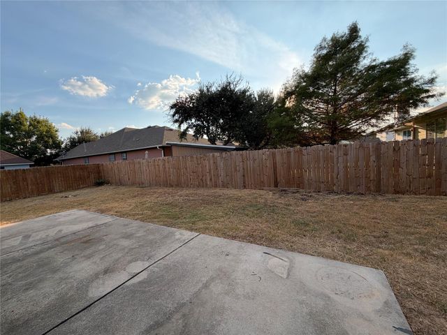 512 Tobin DR, Buda, TX 78610