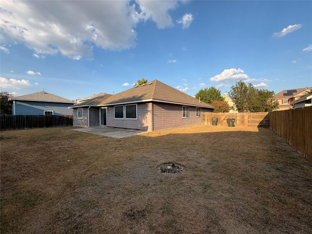 512 Tobin DR, Buda, TX 78610