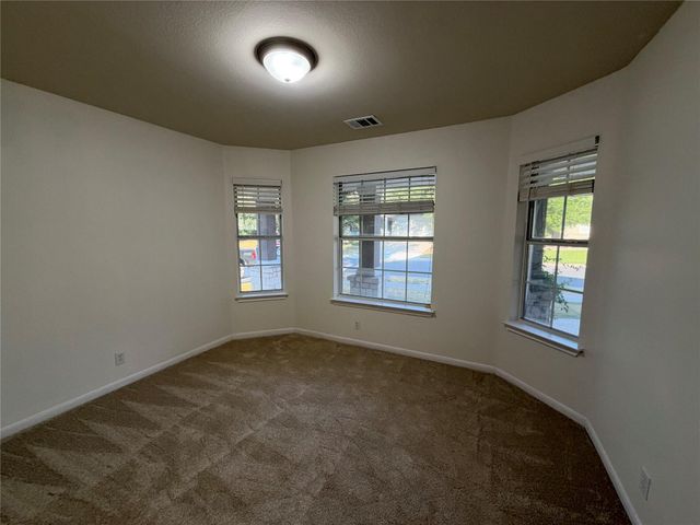 512 Tobin DR, Buda, TX 78610