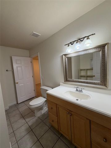512 Tobin DR, Buda, TX 78610