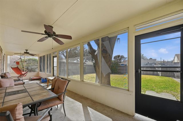 1017 Lesa Lane, Garland, TX 75042