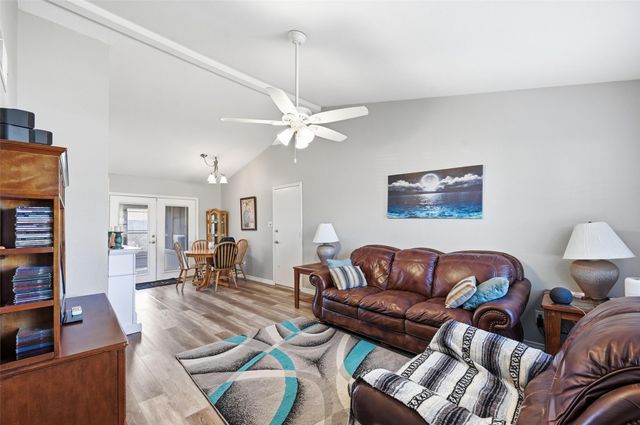 1017 Lesa Lane, Garland, TX 75042