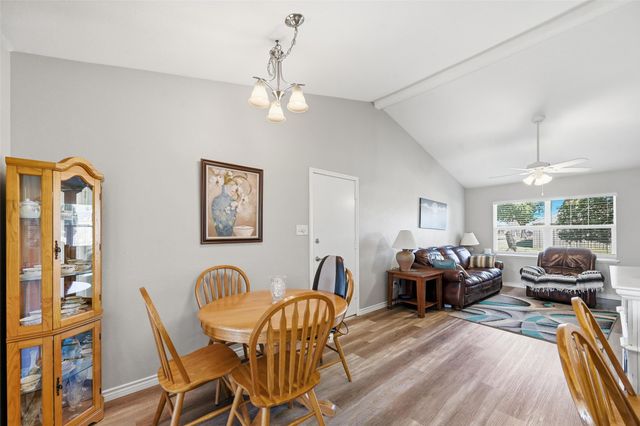 1017 Lesa Lane, Garland, TX 75042