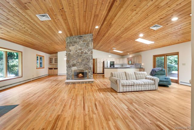 1169 Ridgebury Road, New Hampton, NY 10958