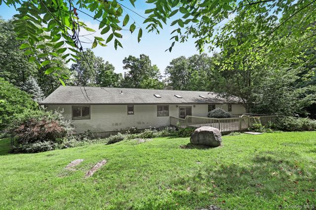 1169 Ridgebury Road, New Hampton, NY 10958