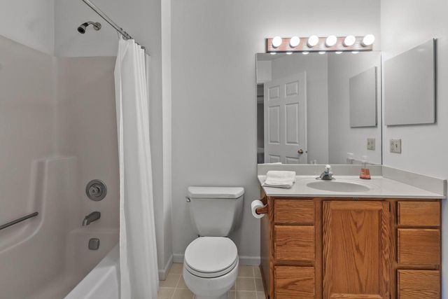 1554 Orchard LANE, Lake Geneva, WI 53147