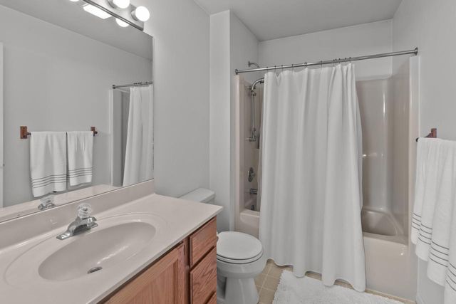 1554 Orchard LANE, Lake Geneva, WI 53147