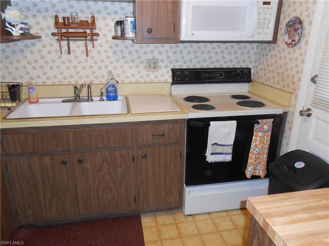 331 Joel BLVD 306, Lehigh Acres, FL 33936