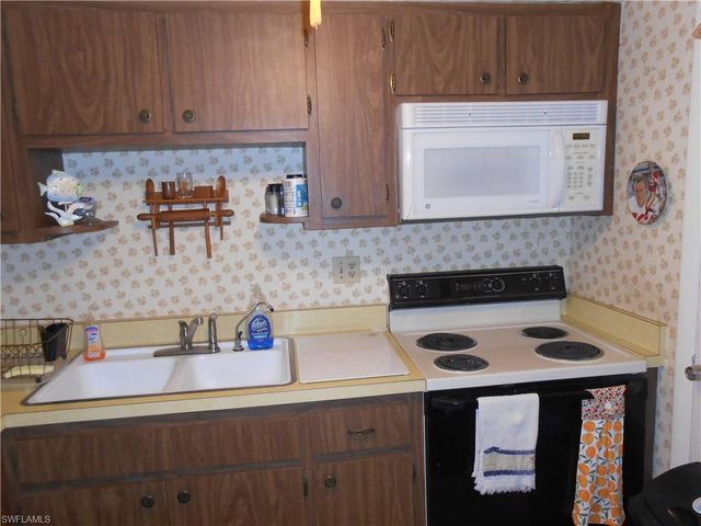 331 Joel BLVD 306, Lehigh Acres, FL 33936