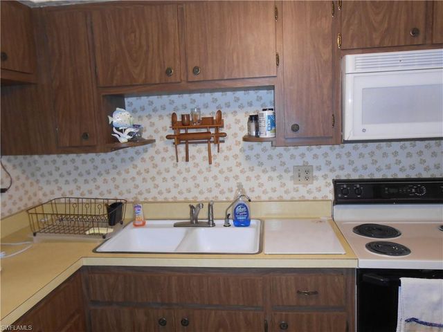 331 Joel BLVD 306, Lehigh Acres, FL 33936