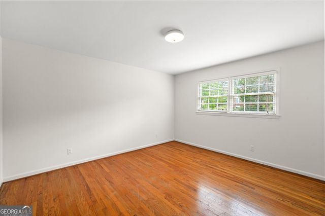 1458 Country Squire Drive, Decatur, GA 30033