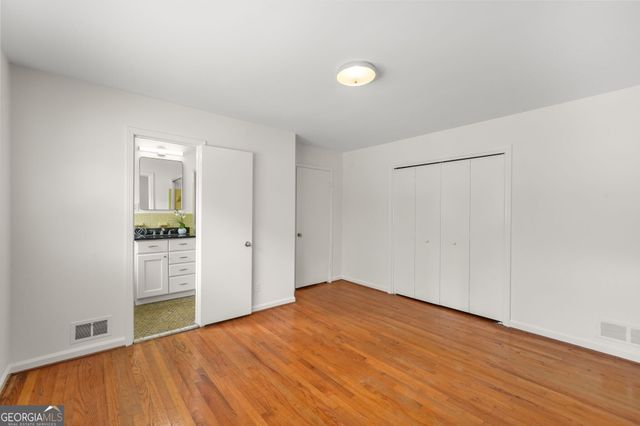 1458 Country Squire Drive, Decatur, GA 30033