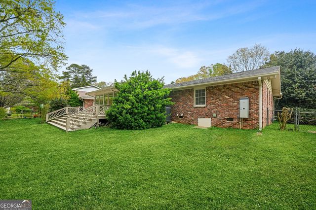 1458 Country Squire Drive, Decatur, GA 30033