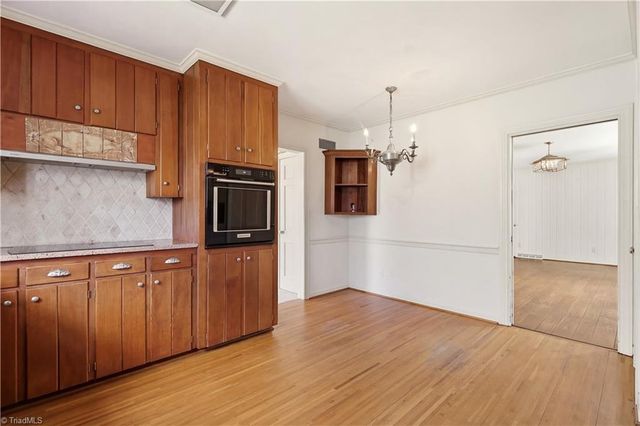 698 Lichfield Road, Winston-salem, NC 27104