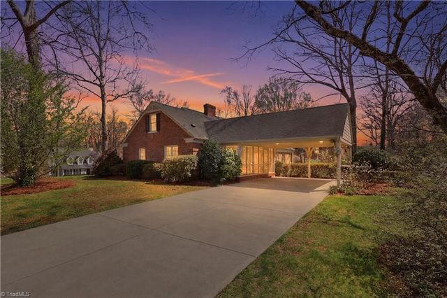 698 Lichfield Road, Winston-salem, NC 27104