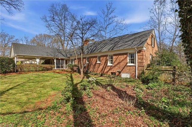 698 Lichfield Road, Winston-salem, NC 27104