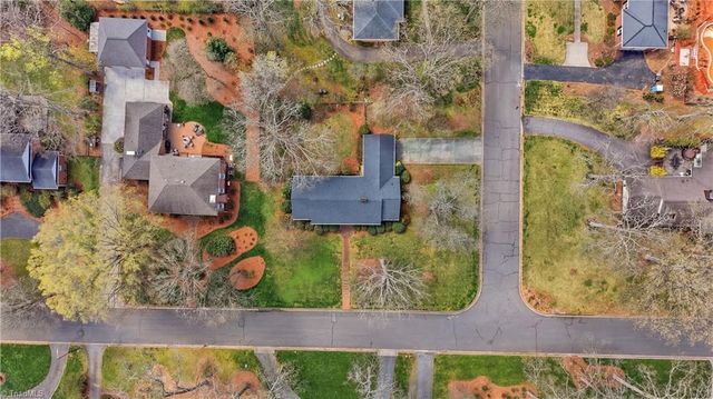 698 Lichfield Road, Winston-salem, NC 27104