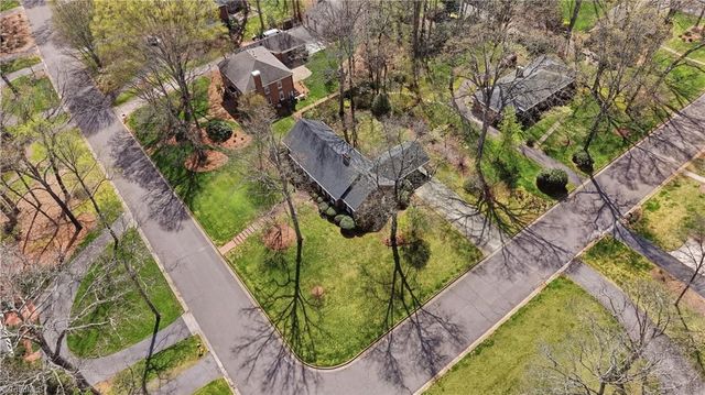 698 Lichfield Road, Winston-salem, NC 27104