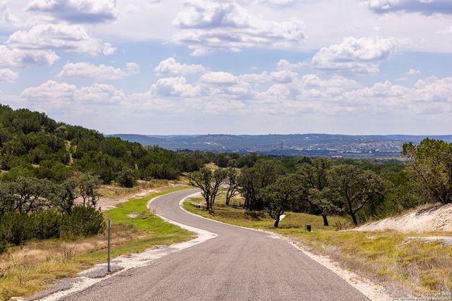 241 Dark Sky Path, Kerrville, TX 78028
