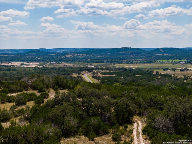 241 Dark Sky Path, Kerrville, TX 78028