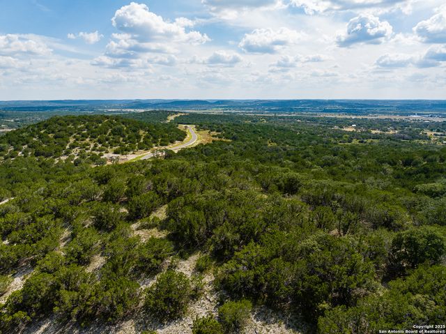 241 Dark Sky Path, Kerrville, TX 78028