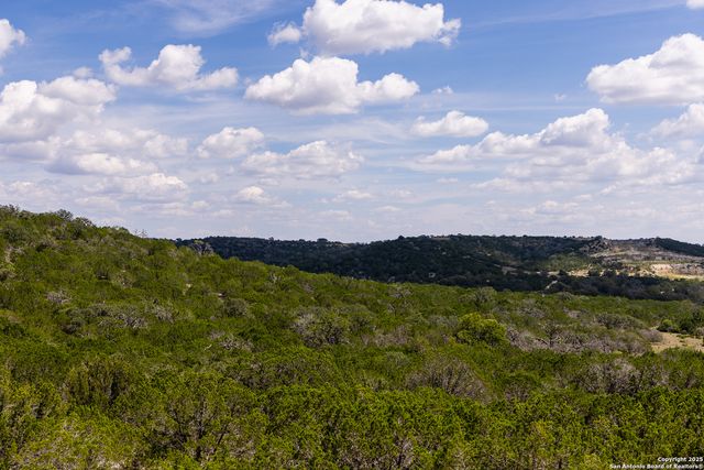 241 Dark Sky Path, Kerrville, TX 78028