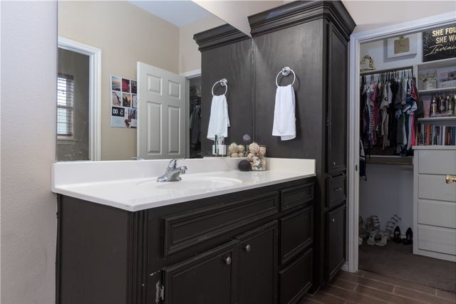 3534 Angelita Dr, Odem, TX 78370