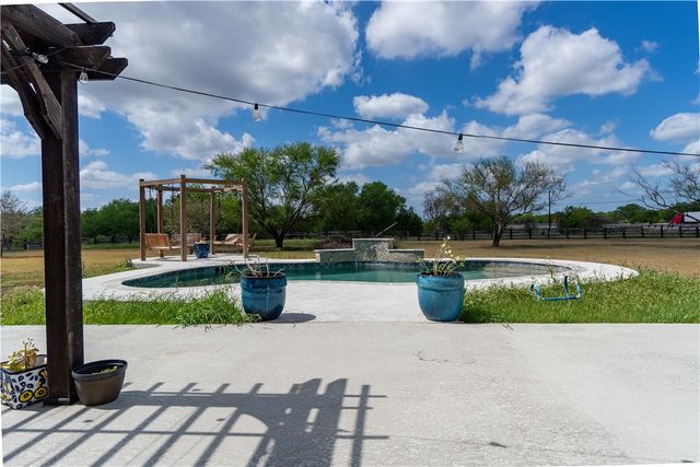 3534 Angelita Dr, Odem, TX 78370