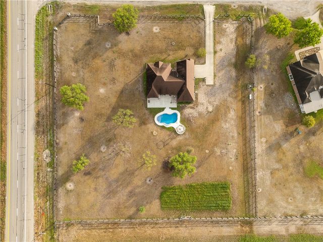 3534 Angelita Dr, Odem, TX 78370