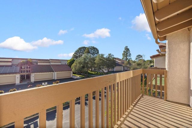 22 Seaview Dr S, Rolling Hills Estates, CA 90274