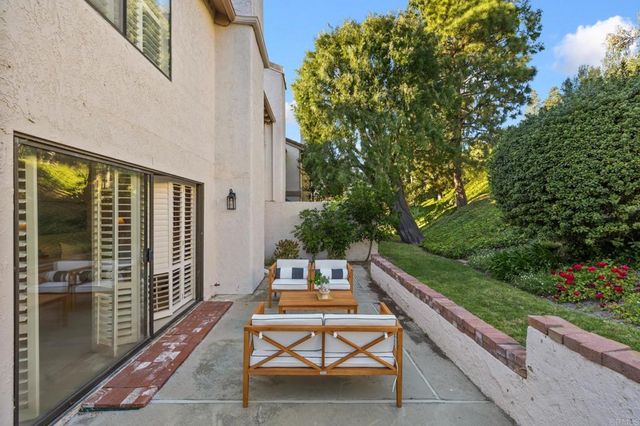 22 Seaview Dr S, Rolling Hills Estates, CA 90274