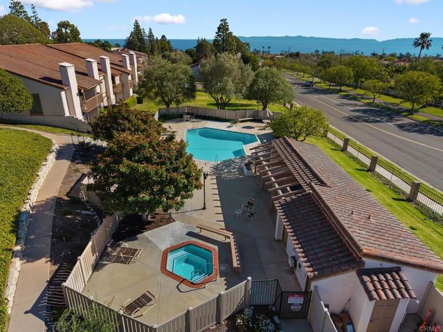 22 Seaview Dr S, Rolling Hills Estates, CA 90274