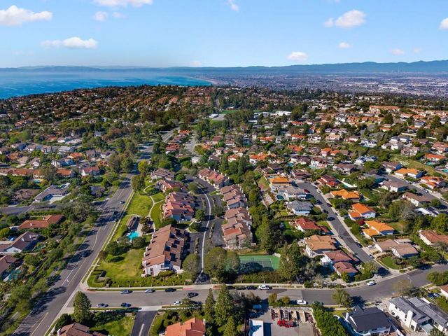 22 Seaview Dr S, Rolling Hills Estates, CA 90274