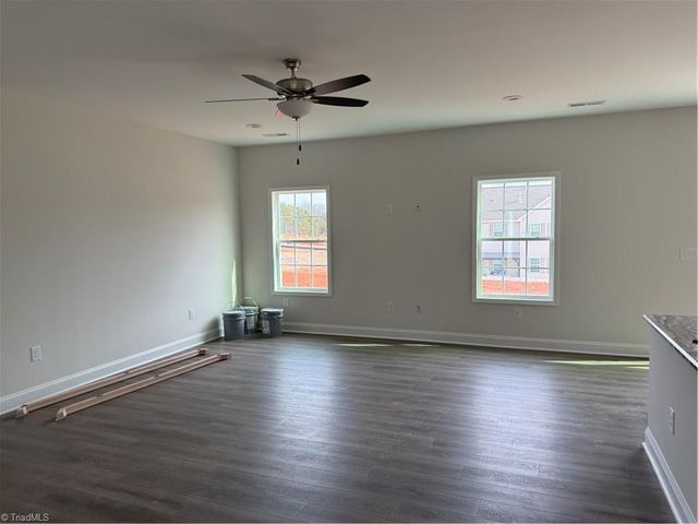 1461 Dappledown Street 64, Kernersville, NC 27284