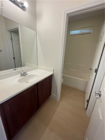 8524 Pitney Avenue, Las Vegas, NV 89143
