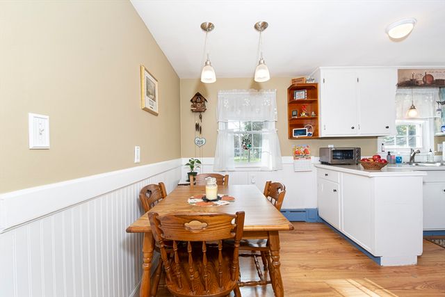 9 Orchard Dr, Paxton, MA 01612