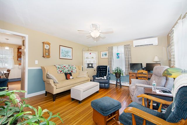 9 Orchard Dr, Paxton, MA 01612