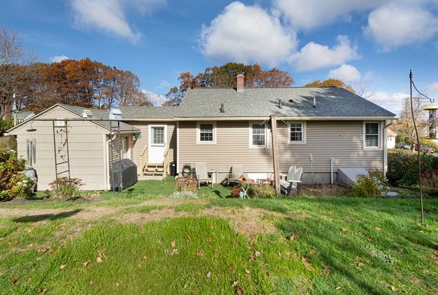 9 Orchard Dr, Paxton, MA 01612