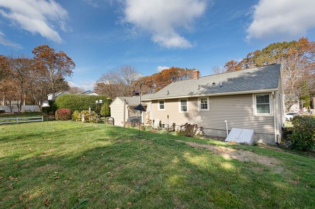 9 Orchard Dr, Paxton, MA 01612