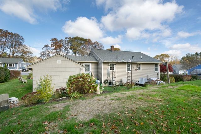 9 Orchard Dr, Paxton, MA 01612
