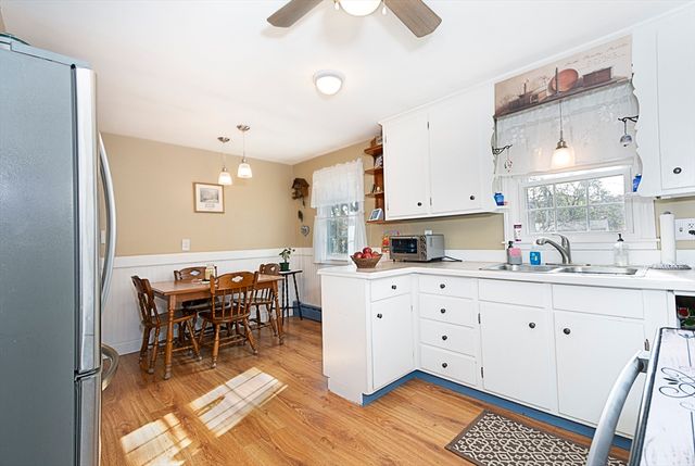 9 Orchard Dr, Paxton, MA 01612