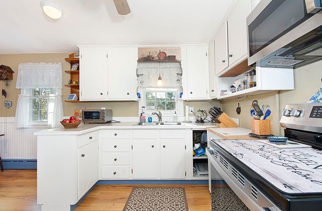 9 Orchard Dr, Paxton, MA 01612